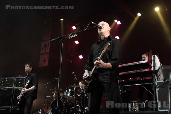 THE STRANGLERS - 2009-02-05 - PARIS - Olympia - Jean-Jacques Burnel - Raymond Barry Warne - David Paul Greenfield - Ian Barnard